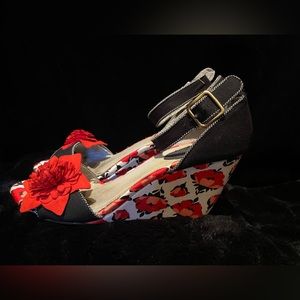 Ruby Shoo Floral Wedges, size 10